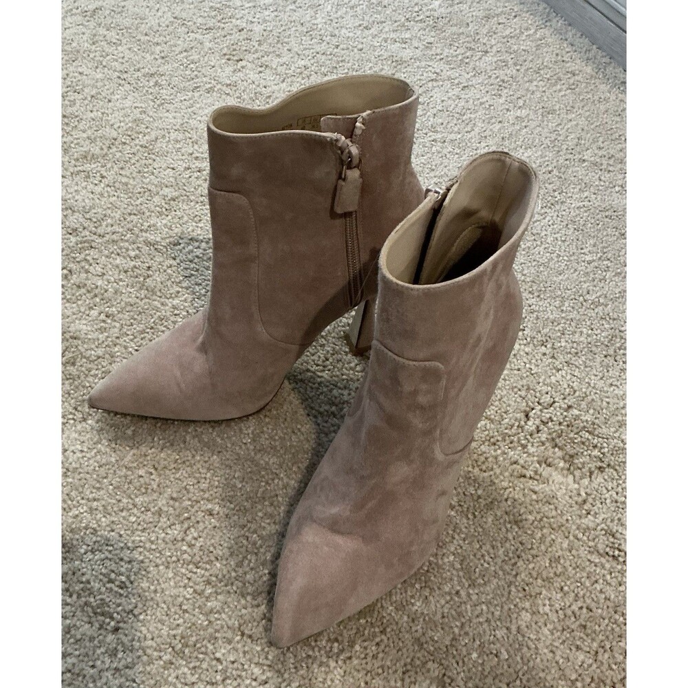 Stuart Weitzman Vinnie Bootie Fawn Suede Boots Size 6B EUC